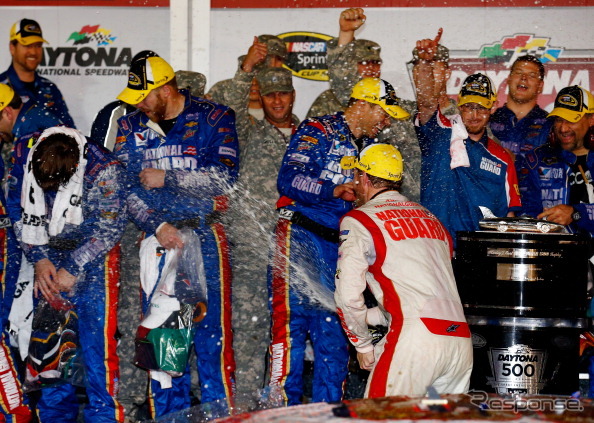 デイトナ500で勝利したデール・アーンハート・Jr