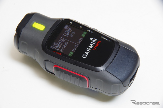 本体の質感はGARMINのハンディGPSを使っている人ならおなじみのもの。いかにも耐衝撃性が高そうだ。