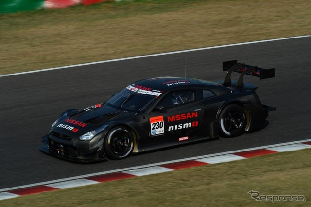 NISSAN GT-R