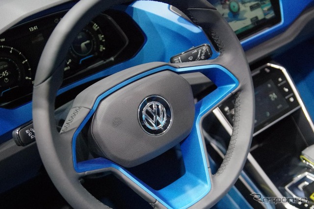 VW T-ROC(ジュネーブモーターショー14)