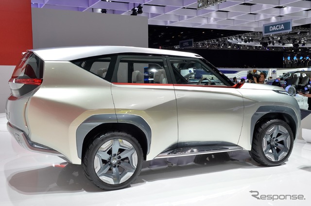 三菱コンセプト GC-PHEV(ジュネーブモーターショー14)
