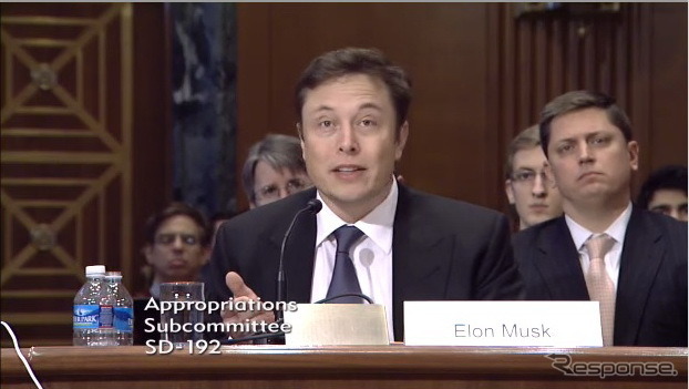 公聴会に出席したスペースX社のイーロン・マスクCEO