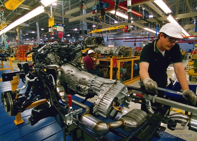 【メルセデスの近未来クロスオーバー】モノコックに車高調整システムも!