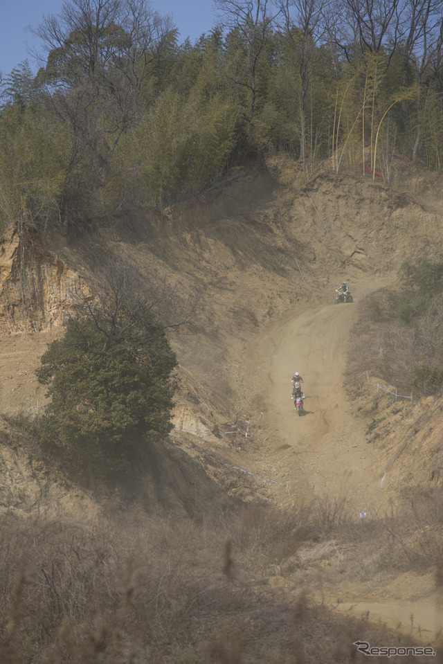 【JNCC 開幕戦】スピードコースでの三つ巴バトルを制したのは…［写真蔵］