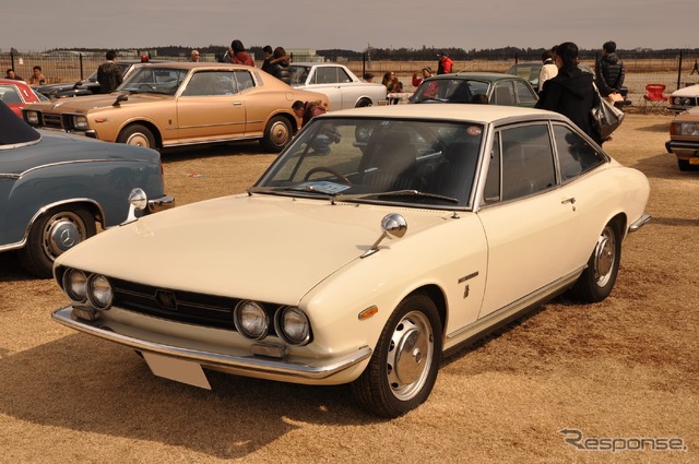 1972年式 いすゞ117クーペ
