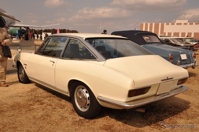 1972年式 いすゞ117クーペ
