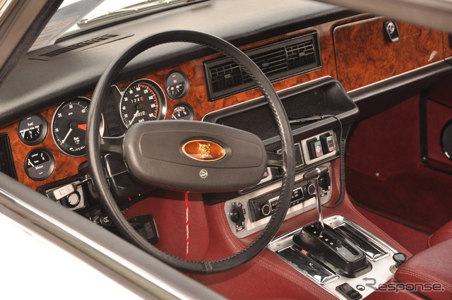 1975年式 ジャガーXJ-6 クーペ