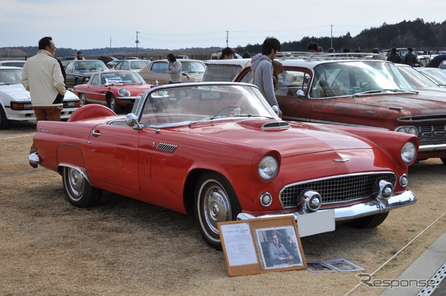 1956年式 フォード サンダーバード