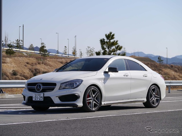 メルセデスベンツ CLA45 AMG