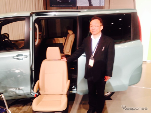 トヨタ自動車　製品企画本部ウェルキャブ担当の中川茂主査