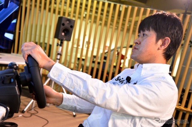 GT6を初プレイの荒聖治選手、1分37秒900を記録