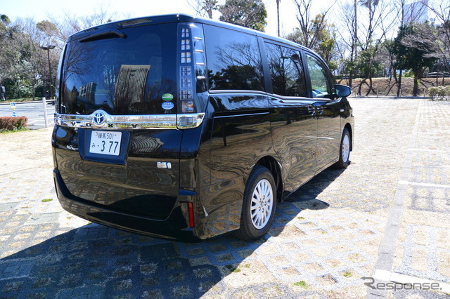 トヨタ 新型ノア&ヴォクシー
