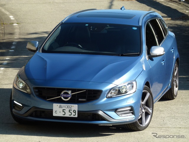 ボルボV60 T5 RーDESIGN