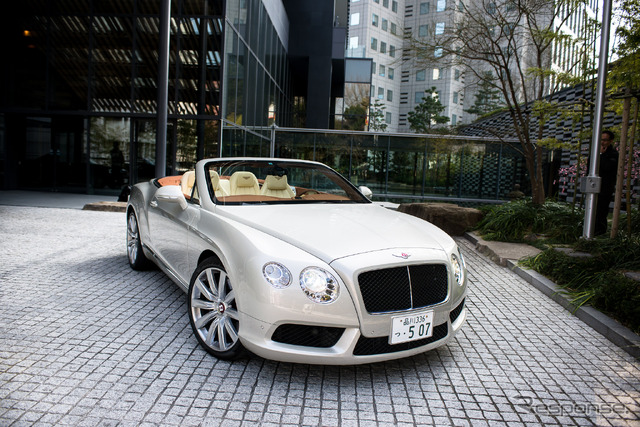 ベントレー・コンチネンタル GTC V8