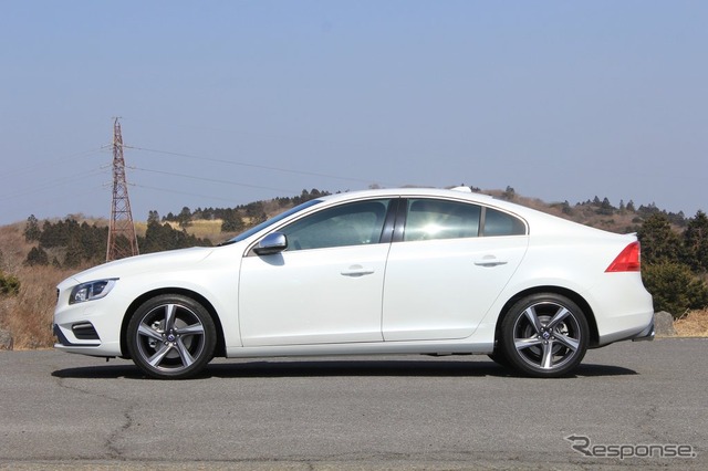 ボルボ S60 T5 R-DESIGN