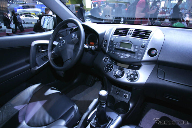 【フランクフルトモーターショー05】シェア25%、RAV4 新型デビュー