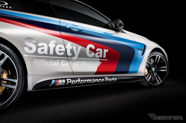BMW M4 クーペのMoto GPセーフティカー