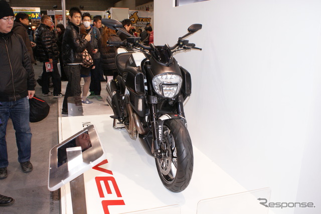 DIAVEL CARBON