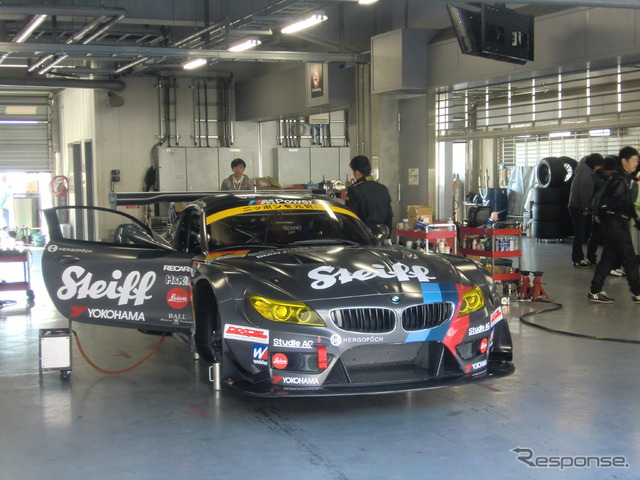 GT300の2日間総合トップタイムをマークしたのは#7 Studie BMW Z4。