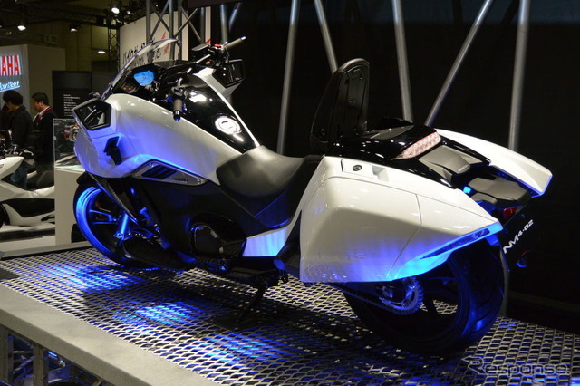 ホンダ NM4
