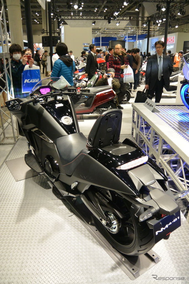 ホンダ NM4