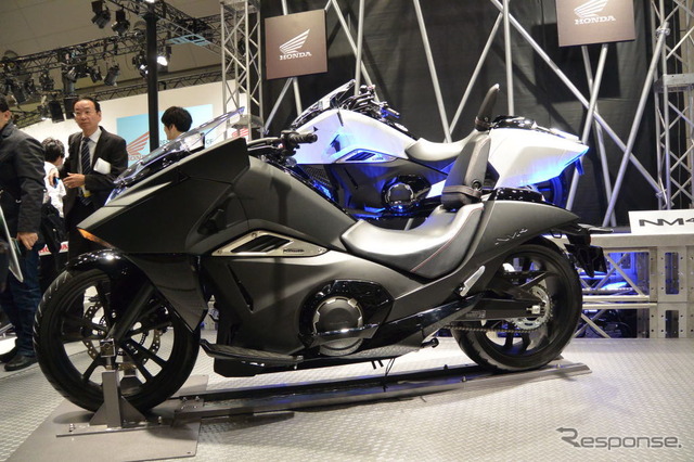 ホンダ NM4