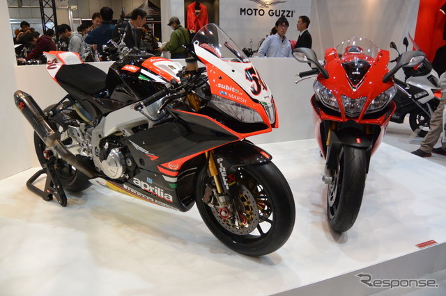 アプリリア RSV4 SBK RACING(左)