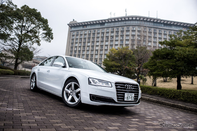 アウディ・A8 3.0 TFSI quattro