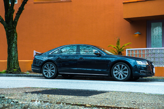 アウディ・A8 4.0 TFSI quattro