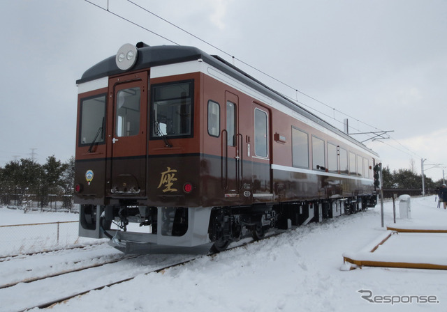 北リアス線では全線再開にあわせ、新型お座敷車36-Z1形「さんりくはまかぜ」が導入される。