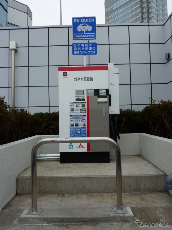 用賀PAに設置されている急速充電器