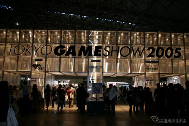 【東京ゲームショウ05】コンパニオン写真蔵…見るだけ見るだけ