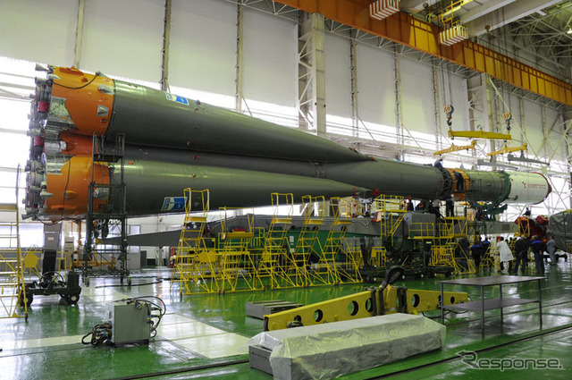 ソユーズロケットに結合されたプログレス補給船（55P）（4月6日、cS.P.Korolev RSC Energia）