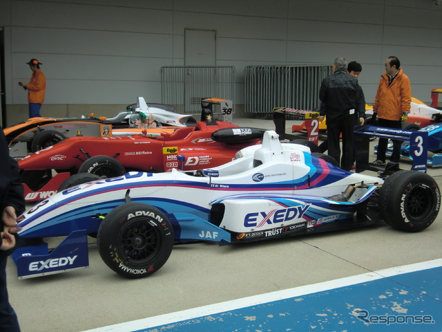 F3-Nクラスで優勝した三浦愛のマシン(#3 EXEDY RACING F307)。