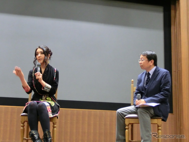 左は自身も幼少期に戦争体験をもつサヘル・ローズ氏(女優・タレント)。右は映画に登場する日本軍通訳、永瀬隆氏を長年取材していた満田康弘氏(瀬戸内海放送記者)
