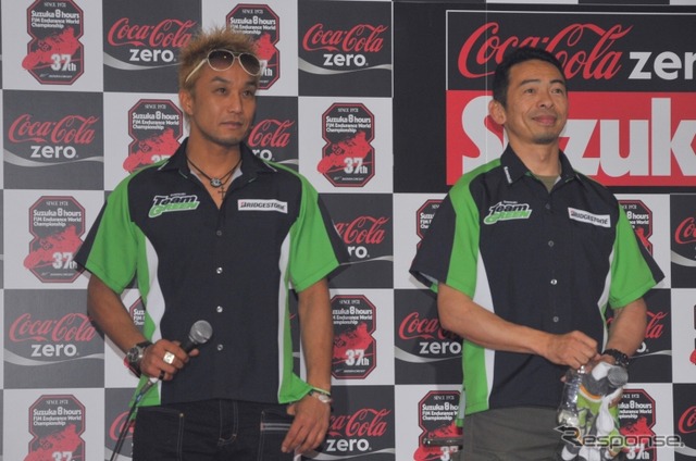 今季はアジアロードレース選手権に参戦中の藤原克昭選手(左)と、チームグリーンで全日本ロードレース(JSB1000)に参戦している柳川明選手
