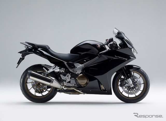 ホンダ・VFR800