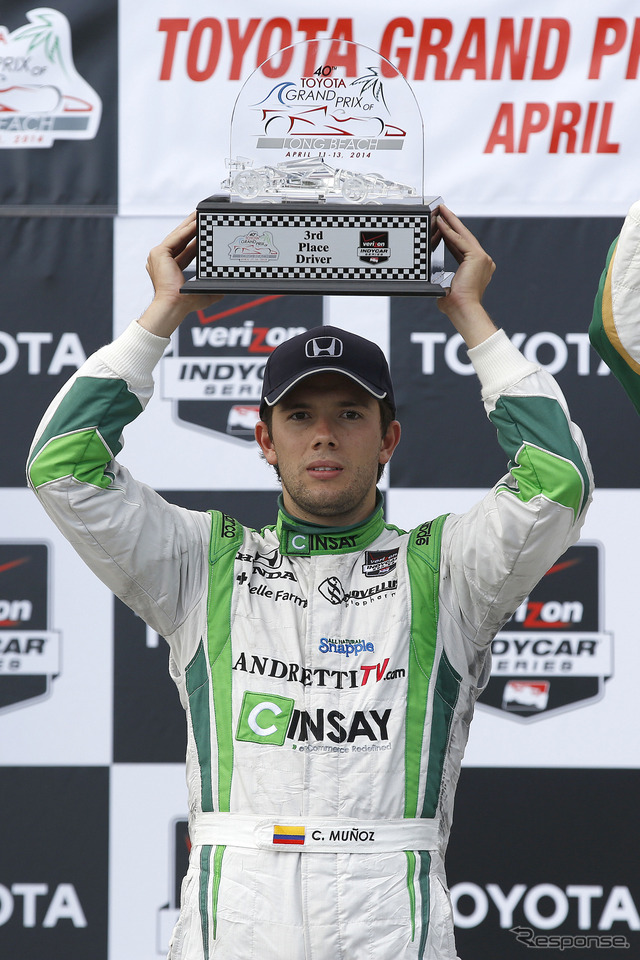 3位で表彰台に登壇したムニョス。写真:Honda