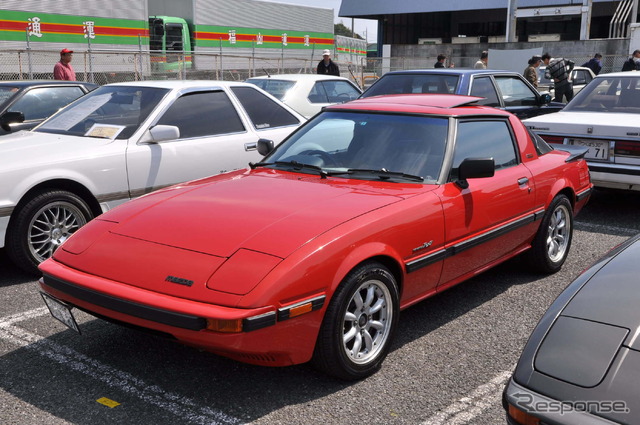 1983年式 マツダ RX-7