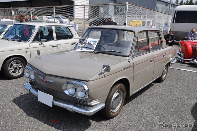 1964年式 日野 コンテッサ 1300 STD