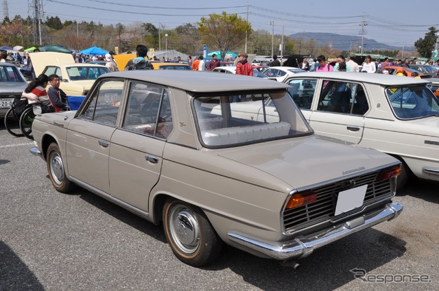 1964年式 日野 コンテッサ 1300 STD