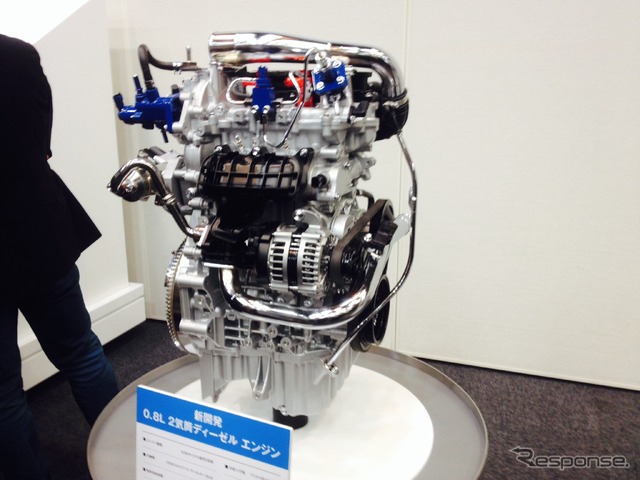 スズキ 2気筒800ccのディーゼルエンジン