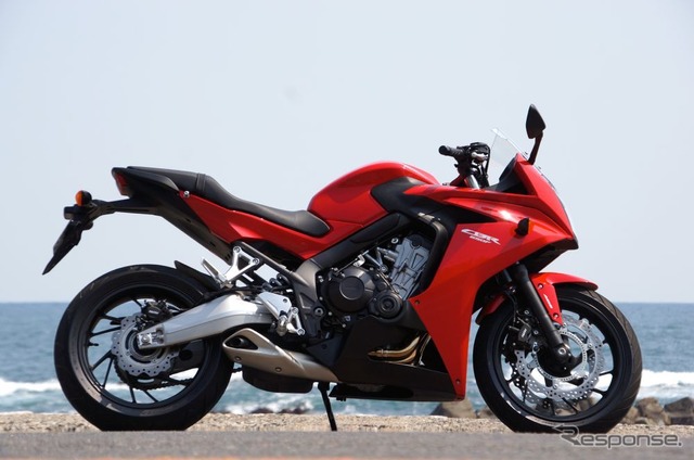 【ホンダ CBR650F 発売】中排気量スポーツのフルカウリングモデル［写真蔵］