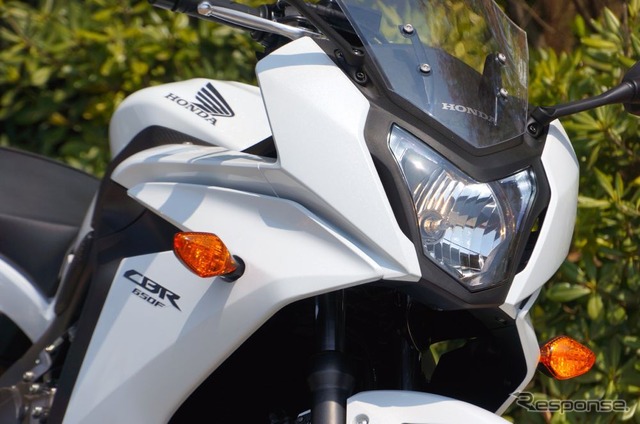 【ホンダ CBR650F 発売】中排気量スポーツのフルカウリングモデル［写真蔵］