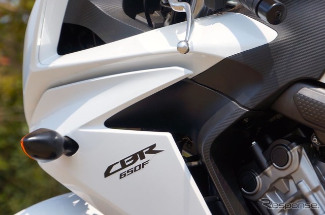 【ホンダ CBR650F 発売】中排気量スポーツのフルカウリングモデル［写真蔵］
