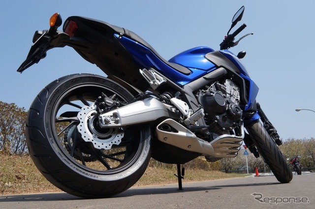 【ホンダ CB650F 発売】ネイキッドスタイルで力強さ訴求［写真蔵］