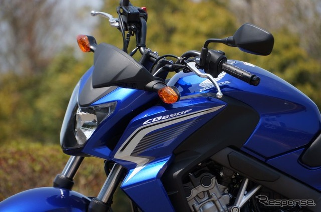 【ホンダ CB650F 発売】ネイキッドスタイルで力強さ訴求［写真蔵］