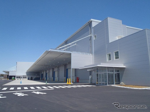 日立建機・新部品センタ
