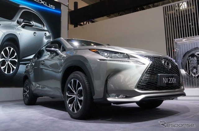 コンパクトSUV、レクサス NX を世界初公開