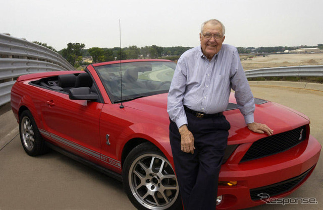 シェルビー GT500 にコンバーチブル追加